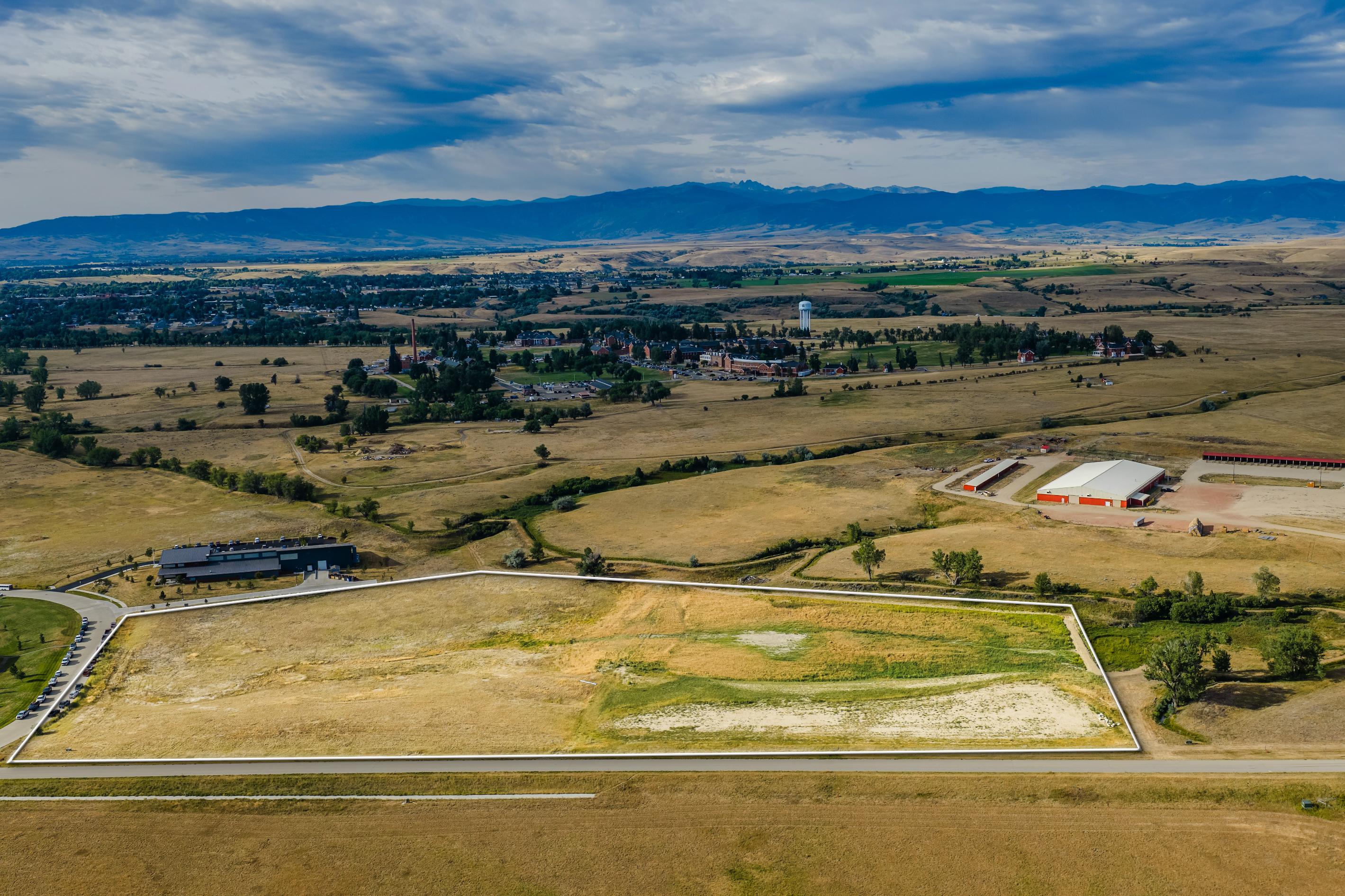Wide aerial view of Eagle View Lot 1