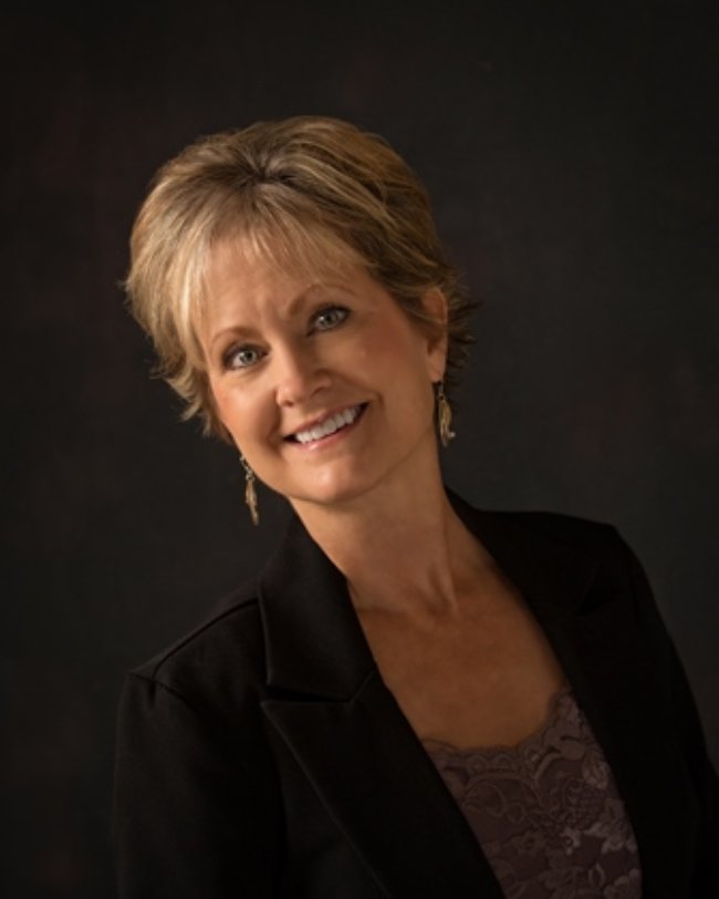 Photo of Lynette Cattaneo,